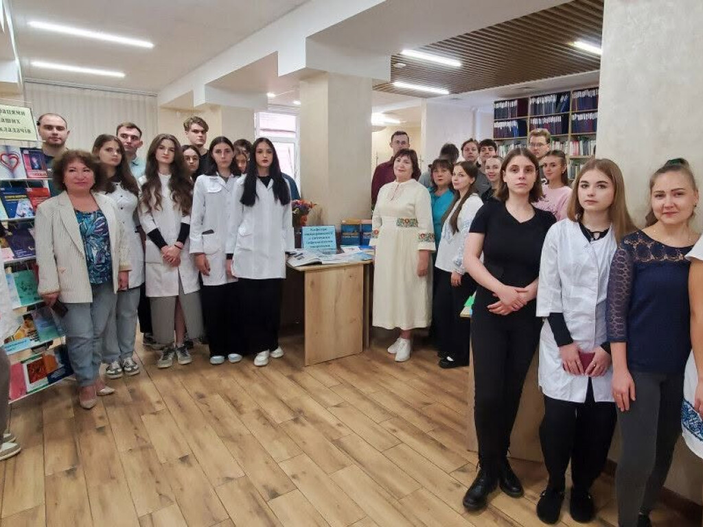 Інформаційна зона «До вершин професійної майстерності з працями наших викладачів: кафедра ендокринології з дитячими інфекційними хворобами».