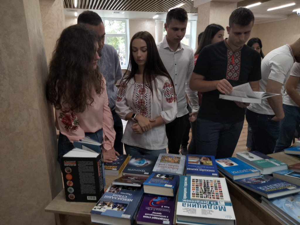 Рольовий тренінг «Посмішка – це потужна зброя лікаря у боротьбі з недугою»