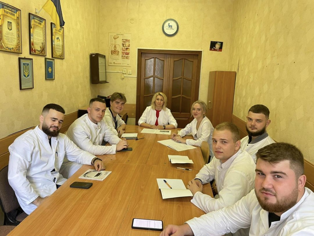 Виховна година на тему: «З когорти славетних педагогів»